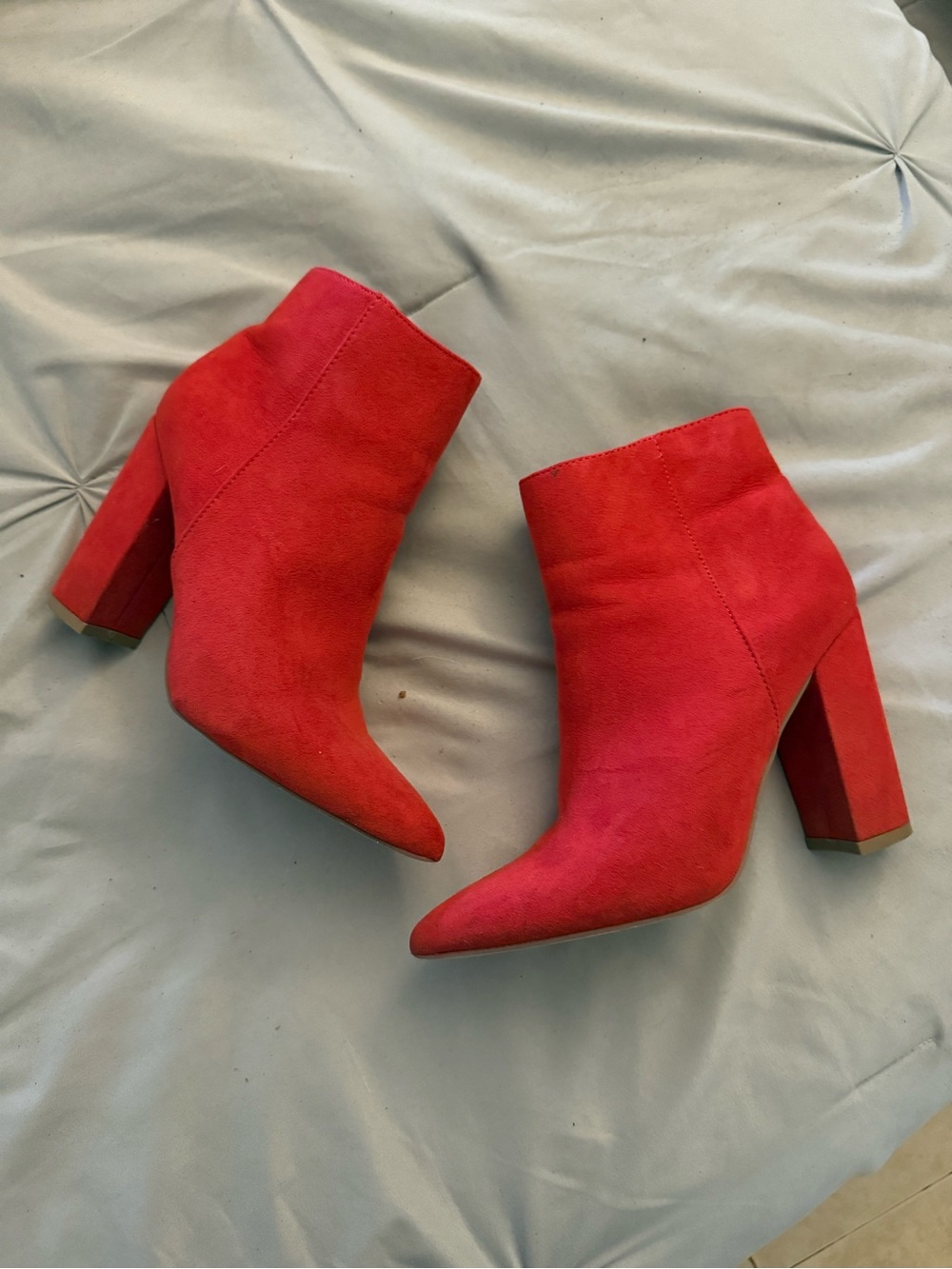 Women's 3.5” Red Suede Pointed-Toe Block Heel Ankle Boots